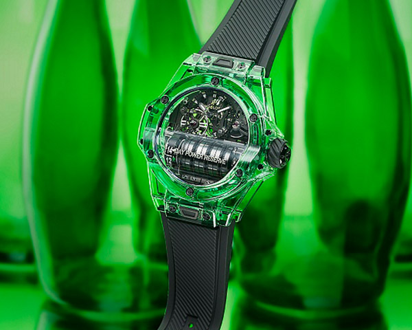 HUBLOT 开创翡翠绿创举