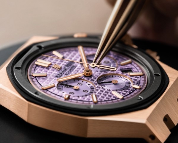 Royal Oak 又变脸 「紫水晶」上场