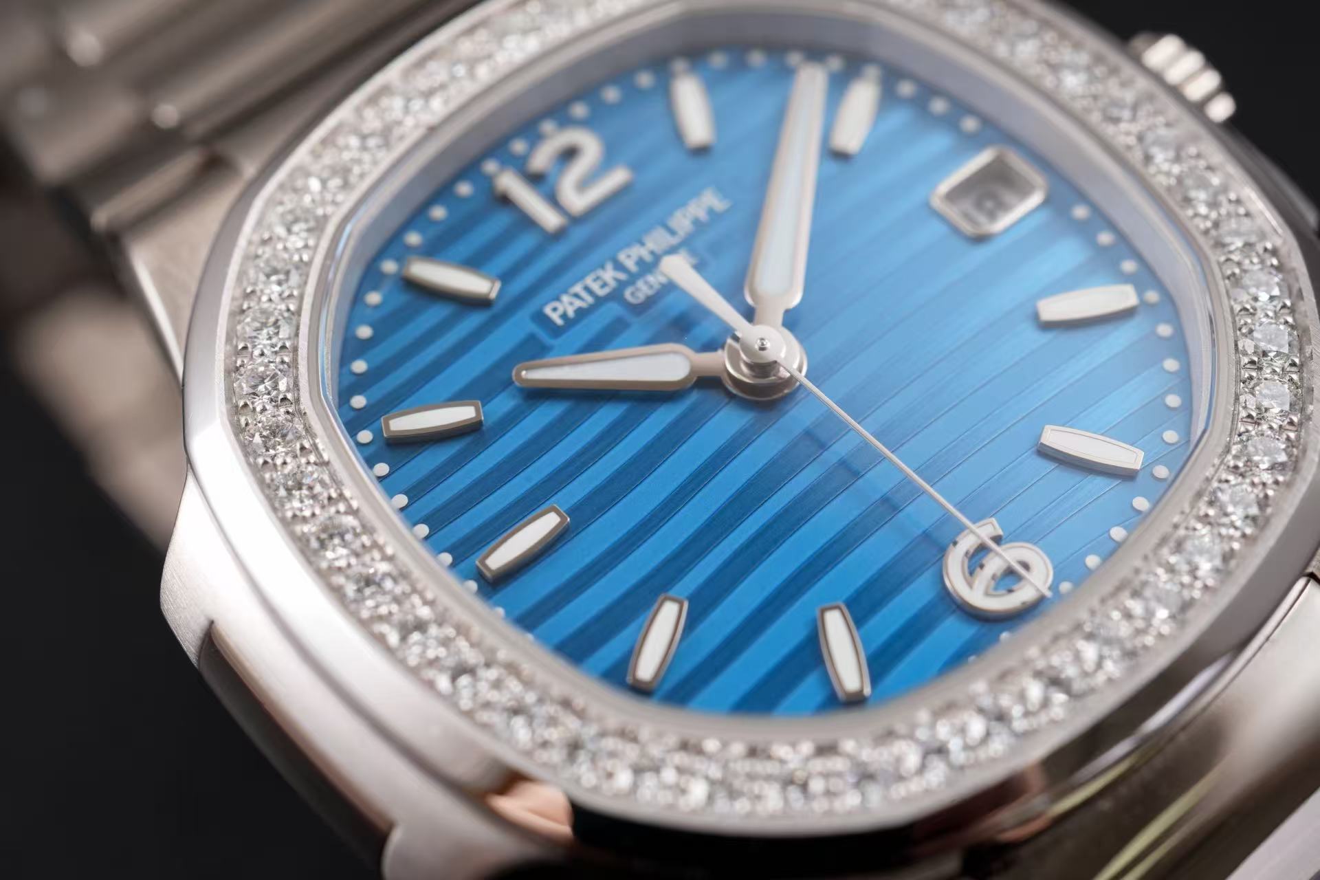 運動感與優雅完美結合的Nautilus