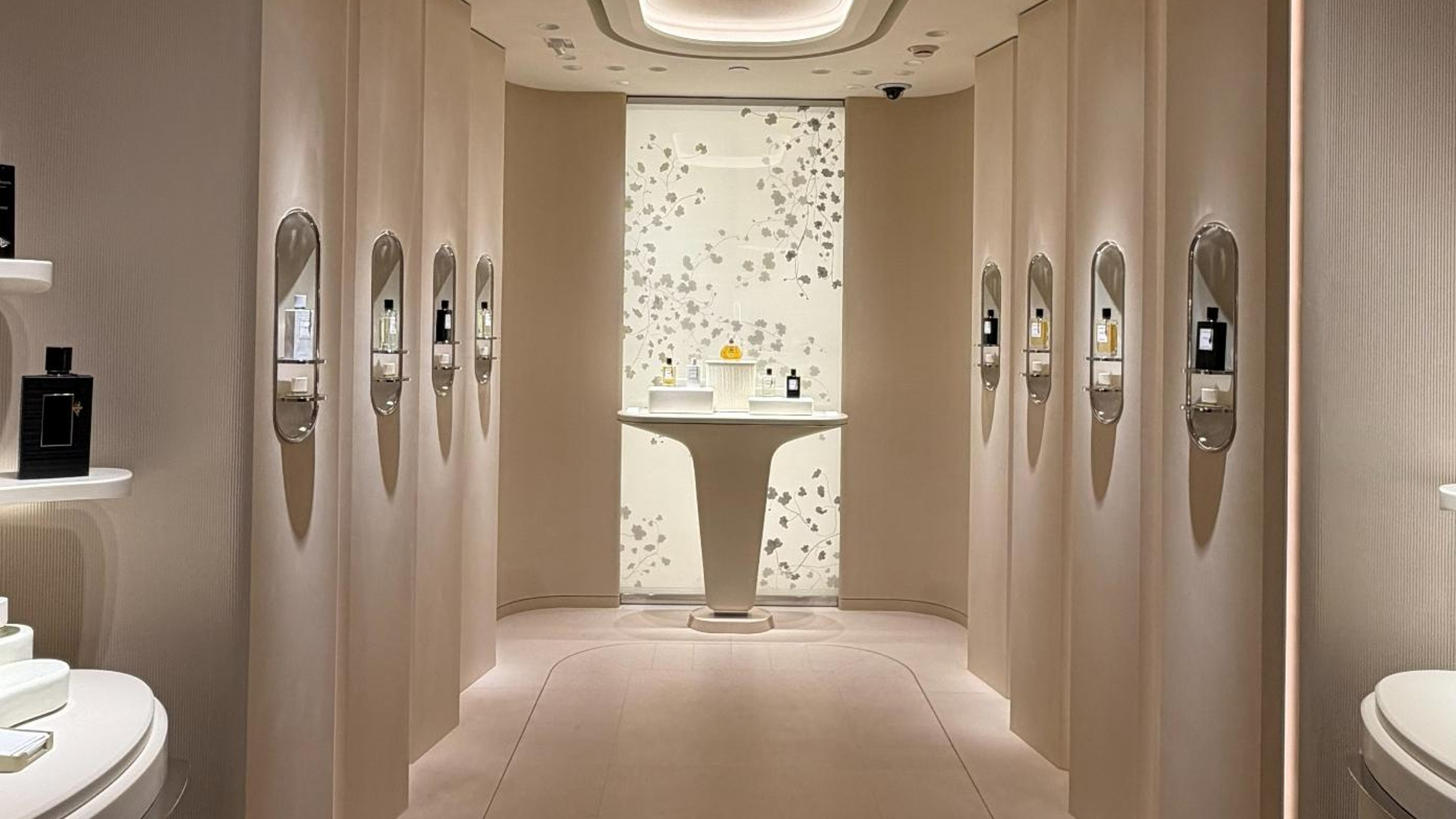 融合大自然和建築元素的Van Cleef & Arpels香港世家旗艦店